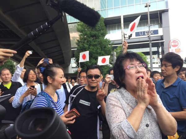 野間易通氏がピースで登場